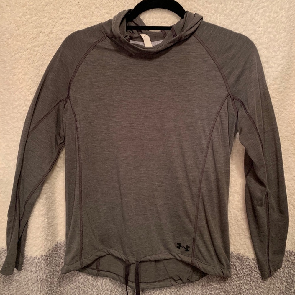 Under Armour Top Size Medium
